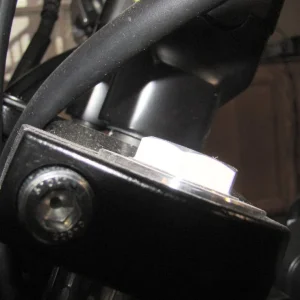 How to install the Roaring Toyz FZ6R Lowering Link