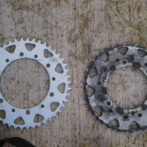 hybrid sprocket vs original sprocket (fz6R)