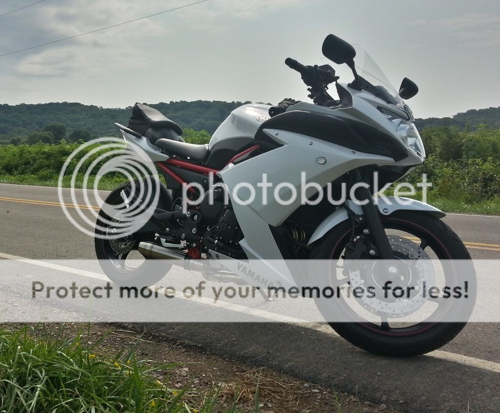 FZ6R%20Front%203_4_zpsnhfrrh99.jpg