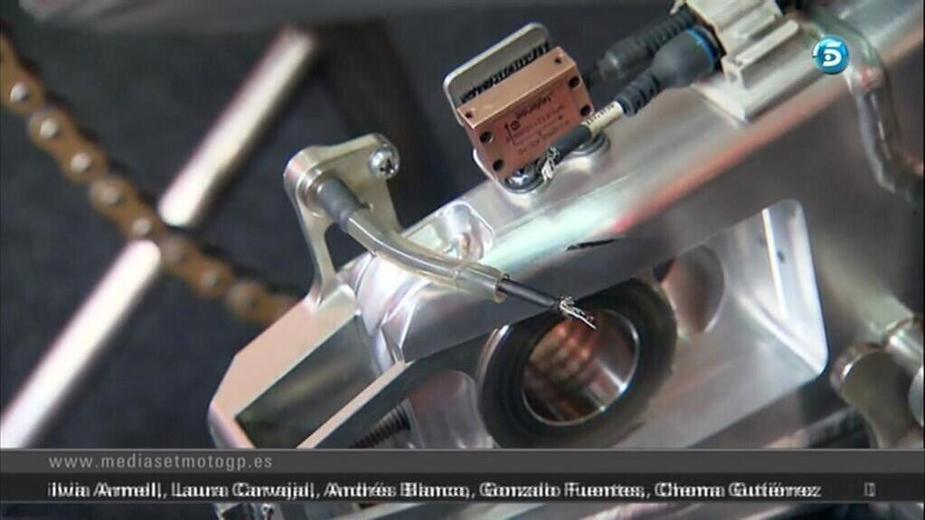 BVVTnwhIAAAJ5Zf.jpg:large