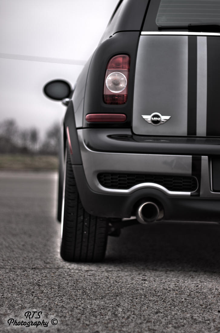 mini_rear_hdr_by_spoots2013-d4jp2gs.jpg