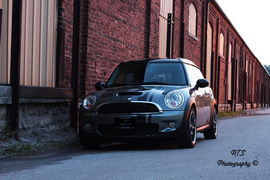 mini_ii_by_spoots2013-d3irsdz.jpg